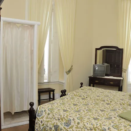 Pensao Londres بيت ضيافة Lisboa