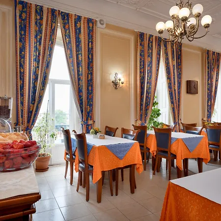 Pensao Londres 3* Lizbona